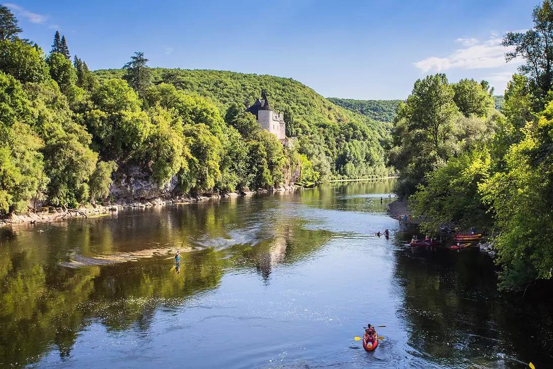 Cottage Cosy Tv Wifi - 2 chambres - 4 personnes in Lamothe-Fénelon, Quercy