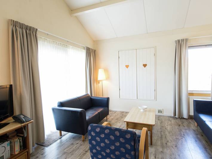 Bungalow für 6 Personen, mit Garten und Terrasse sowie Pool, kinderfreundlich auf Ameland - 3