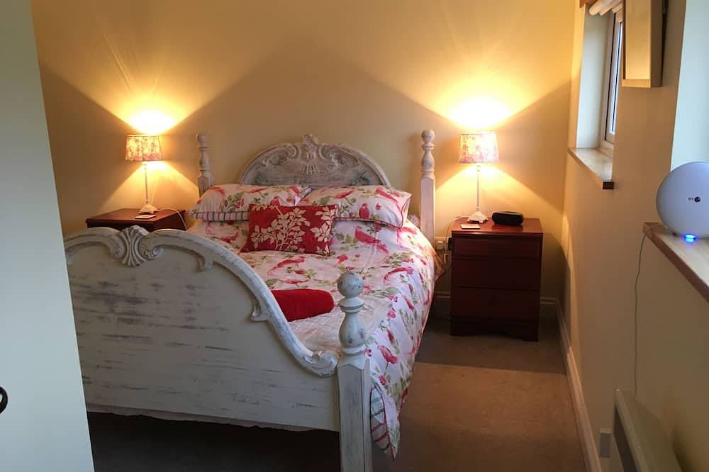 Dairy Cottage. Delightful luxury rustic cottage nr New Forest and South Coast. in Dorset