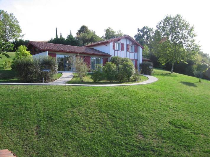 Villa pour 4 personnes, avec jardin ainsi que vue et piscine au Pays basque - 3