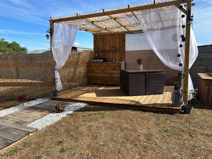 Location de vacances pour 2 personnes, avec jacuzzi et jardin à Marans - 4