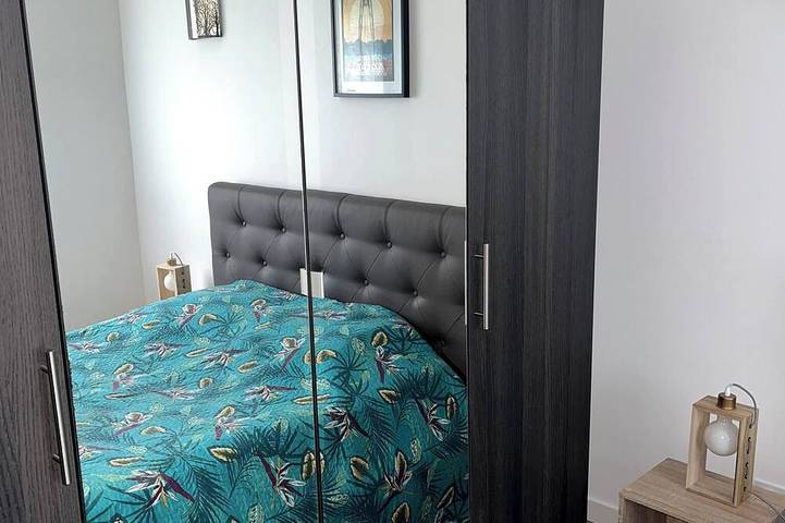 Appartement entier, Logement lumineux avec une grande terrasse in Rochefort, Région de Rochefort