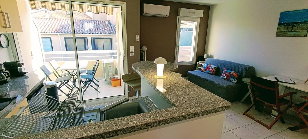 Gîte pour 4 personnes, avec balcon, adapté aux familles dans Plage de Renécros - 2