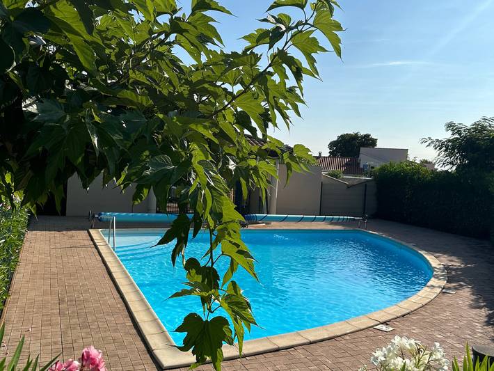 Ferienhaus für 4 Personen, mit Terrasse und Pool, mit Haustier - 1