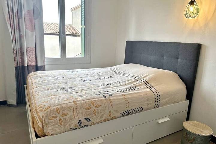 Villa Keromate, air-conditioned villa with natural pool. in Entraigues-sur-la-Sorgue, Vaucluse