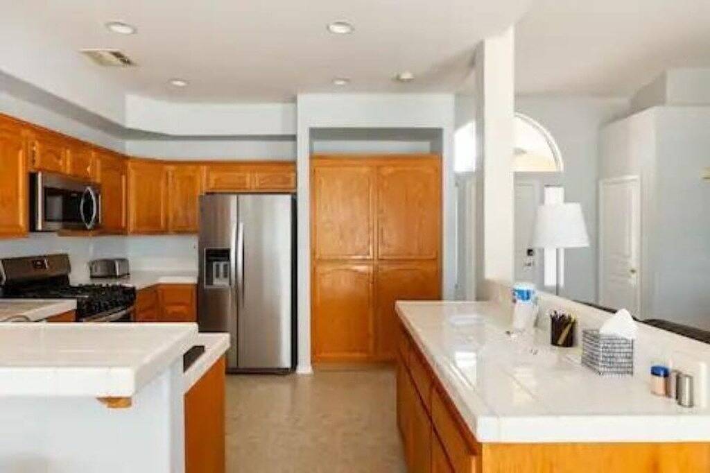 Family & Military-Friendly 4Br/2Ba \nnear Camp Pendleton, Legoland & Coastal Fun in Oceanside, San Diego County