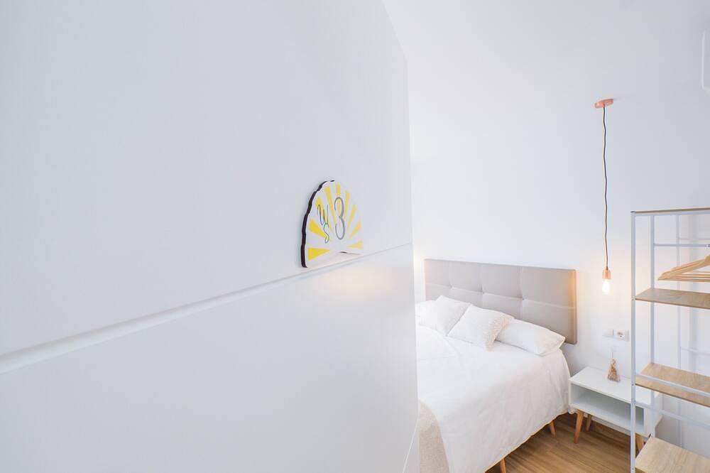 Cubo's Hostal William's Sunny 3 with Breakfast / free wifi / air conditioning in Torre de Benagalbón, Rincón de la Victoria
