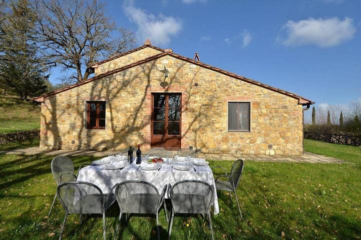 Villaggio vacanze per 8 persone, con giardino e piscina in Chianti