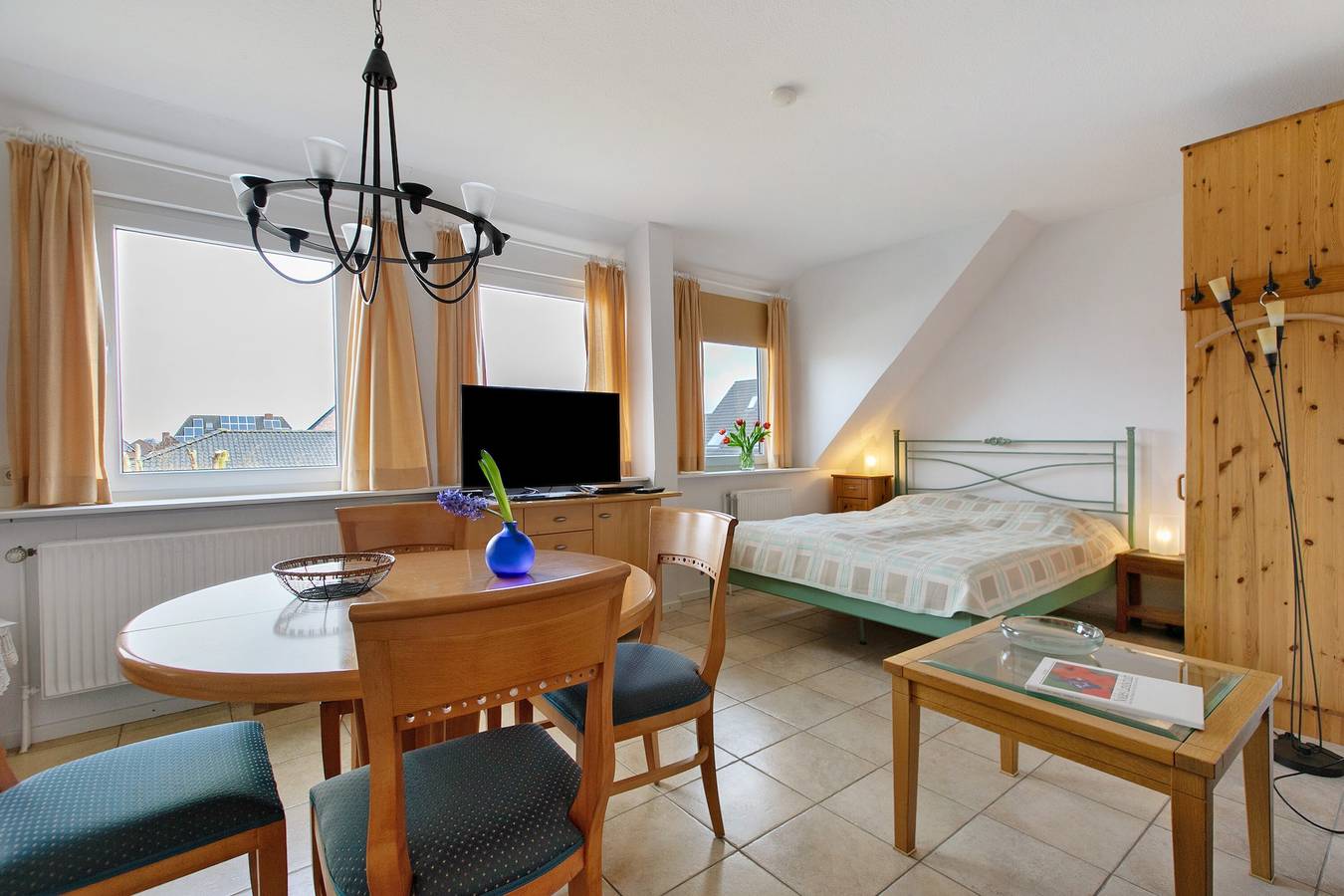 Estudio entero, Apartamento 'Fewo 5 Hamburger Hallig' con terraza compartida, jardín compartido y Wi-Fi in Dagebüll, Nordseeküste
