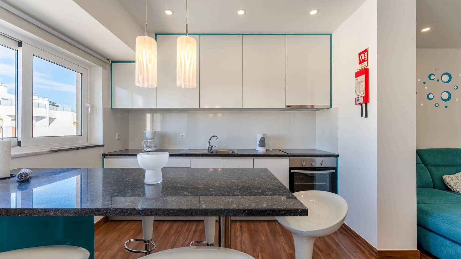 Ganze Wohnung, Ferienwohnung für 4 Personen mit Balkon in Praia da Rocha, Portimão