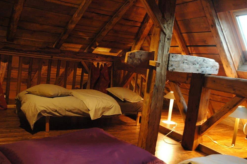 Apartment in a chalet of character with ski access in Montriond, Les Portes du Soleil