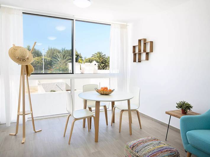 Villa for 2 people, with pool in Puerto del Carmen Old Town