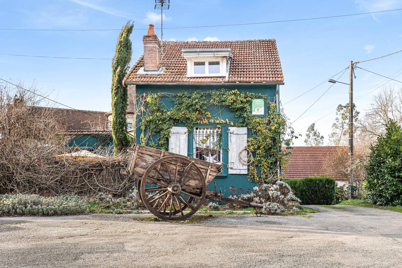 Casa de vacaciones 'Chez Poton' con terraza privada, jardín compartido y Wi-Fi in Le Grand-Bourg, Región de Guéret