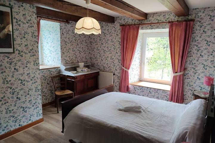 Maison de campagne pour 15 personnes, avec jardin à Bagnols - 4