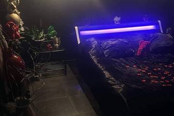 Gîte pour 2 personnes, avec jacuzzi à Milhaud
