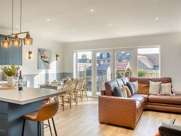 Cottage for 10 People in Broomholm, Norfolk, Photo 2