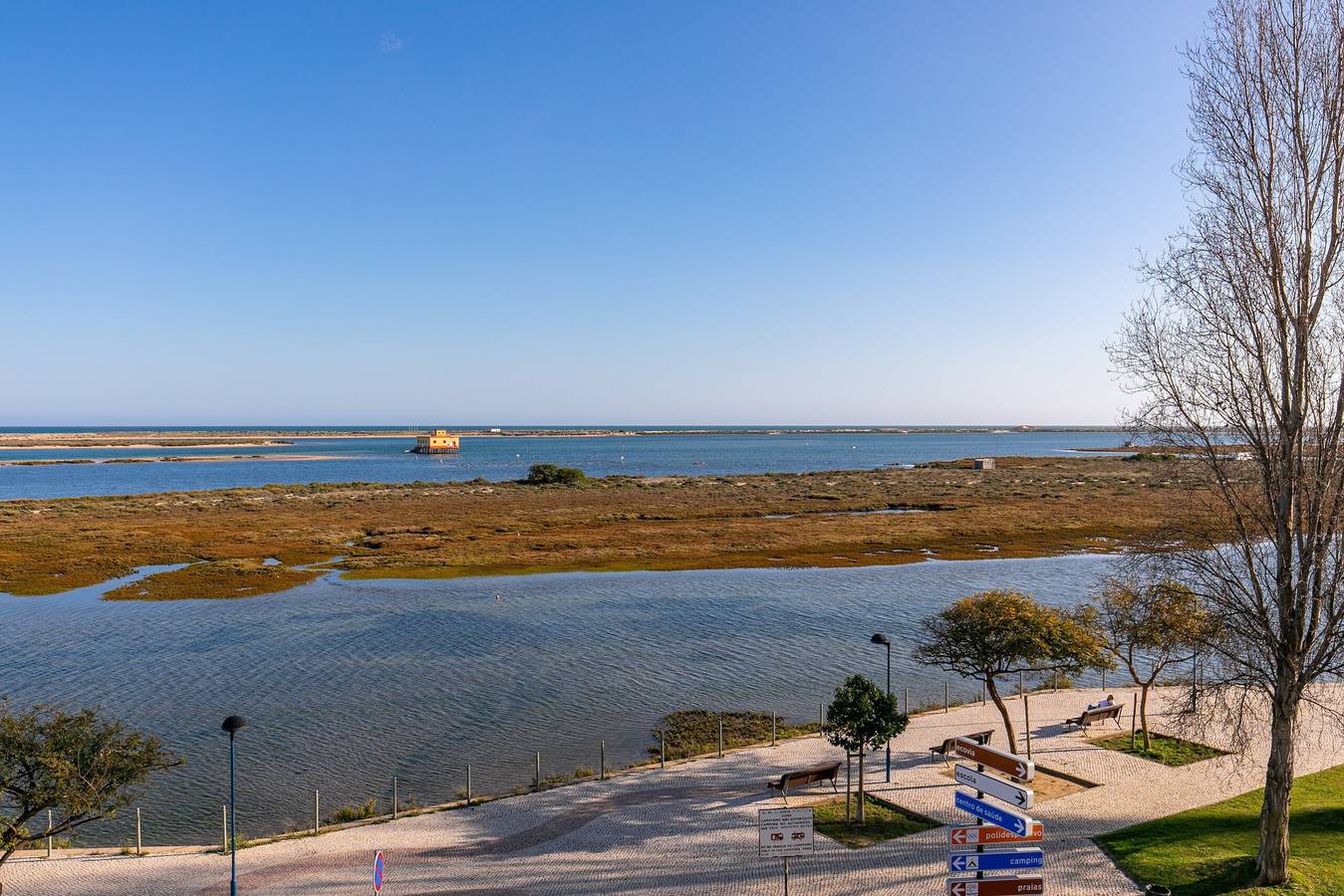 Ganze Wohnung, Zwei-Schlafzimmer-Apartment direkt am Meer in Fuseta in Fuseta, Moncarapacho e Fuseta