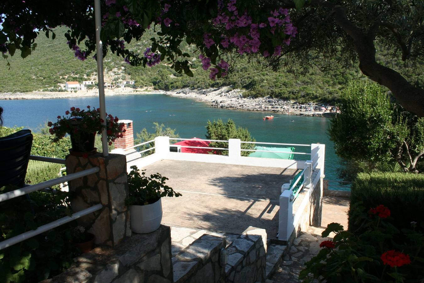 Entire apartment, One bedroom apartment near beach Cove Zarace (Gdinj), Hvar A-4598-d in Gdinj, Hvar
