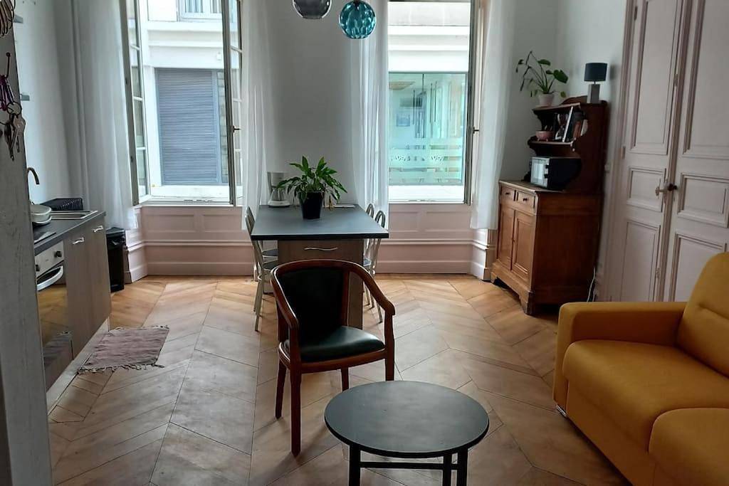Appartement entier, A 2 pas du marché in Saint-Jean-d'Angély, Région de Saint-Jean-d'Angély