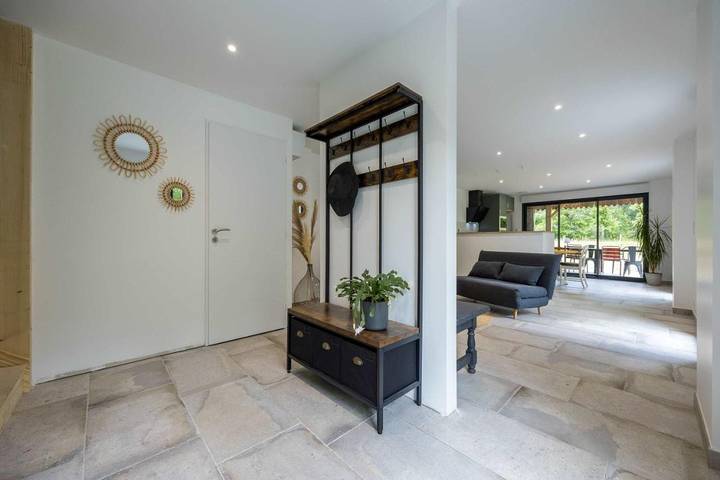 Location de vacances pour 6 personnes, avec terrasse et vue ainsi que piscine et jardin, animaux acceptés à Lacquy - 4