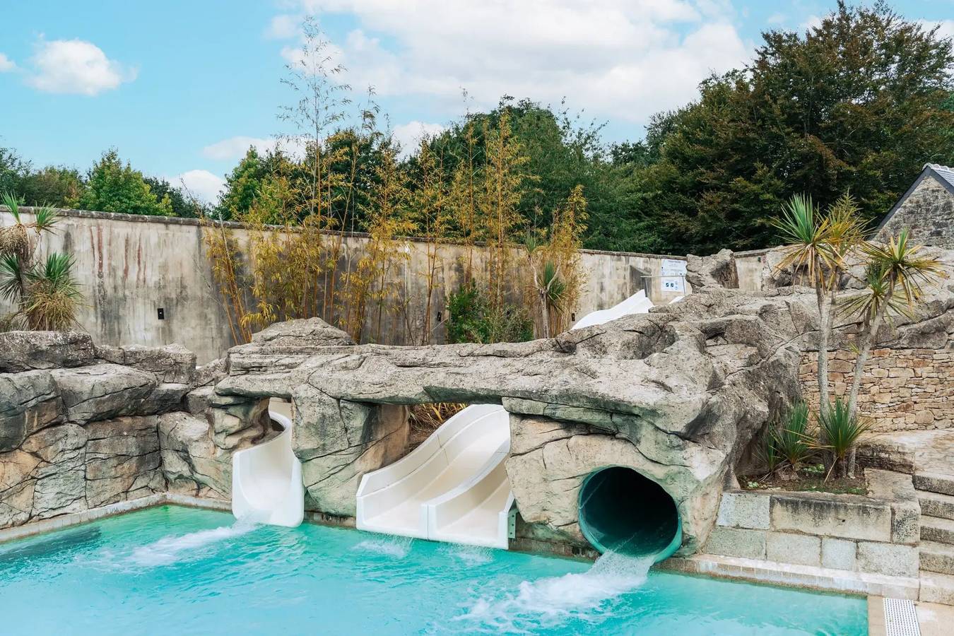 Zecamping 5 étoiles familial parc aquatique fitness tente Bbq 45m2 in Quimper, Region de Quimper