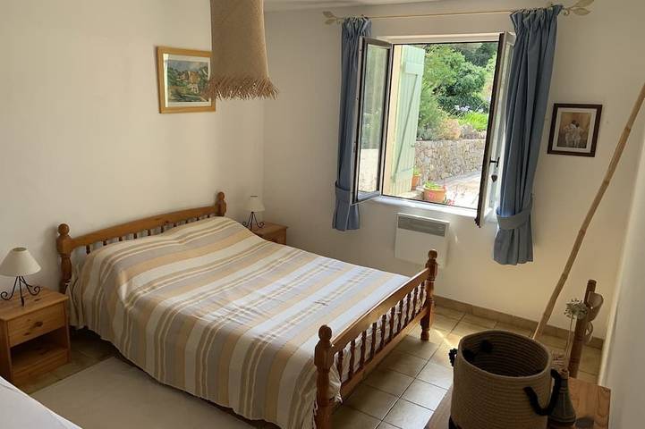 Location de vacances pour 7 personnes, avec terrasse et jardin à Claviers - 2