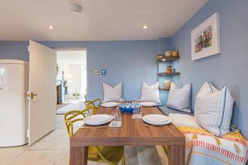 Holiday Rental for 5 People in High Weald, Sussex, Photo 3