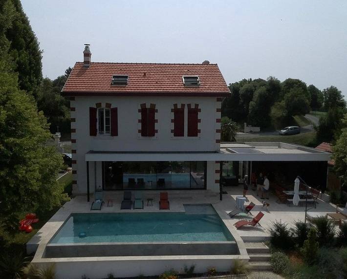 Chambre d’hôte pour 2 personnes, avec jardin et piscine, animaux acceptés à Mortagne-sur-Gironde