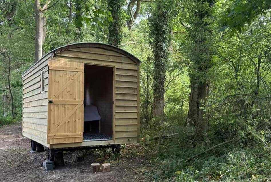 Holiday Home in Salfords and Sidlow, Surrey
