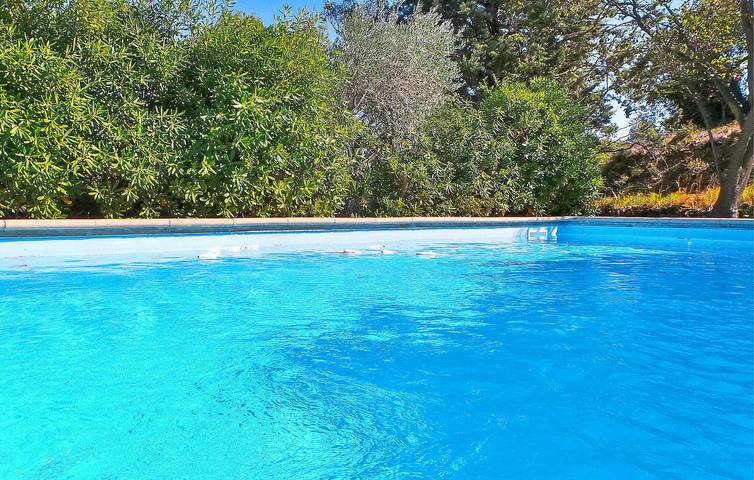 Location de vacances pour 11 personnes, avec Terrasse au Parc naturel régional des Alpilles - 4