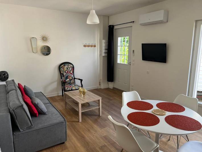 Gîte pour 4 personnes, avec terrasse dans Brézins - 4