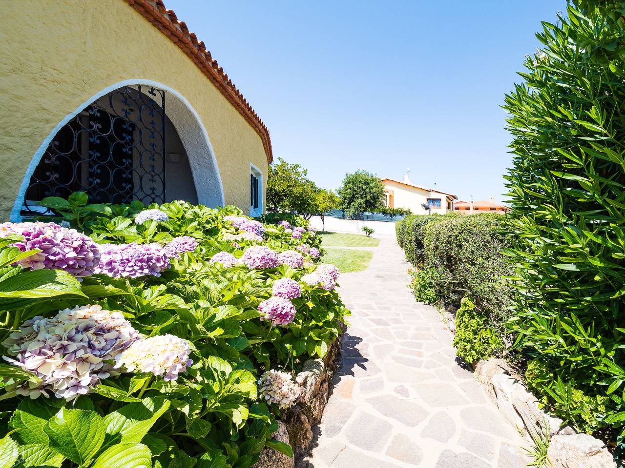 Ganze Wohnung, Ferienwohnung für 4 Personen mit Balkon/Terrasse in Baja Sardinia, Arzachena