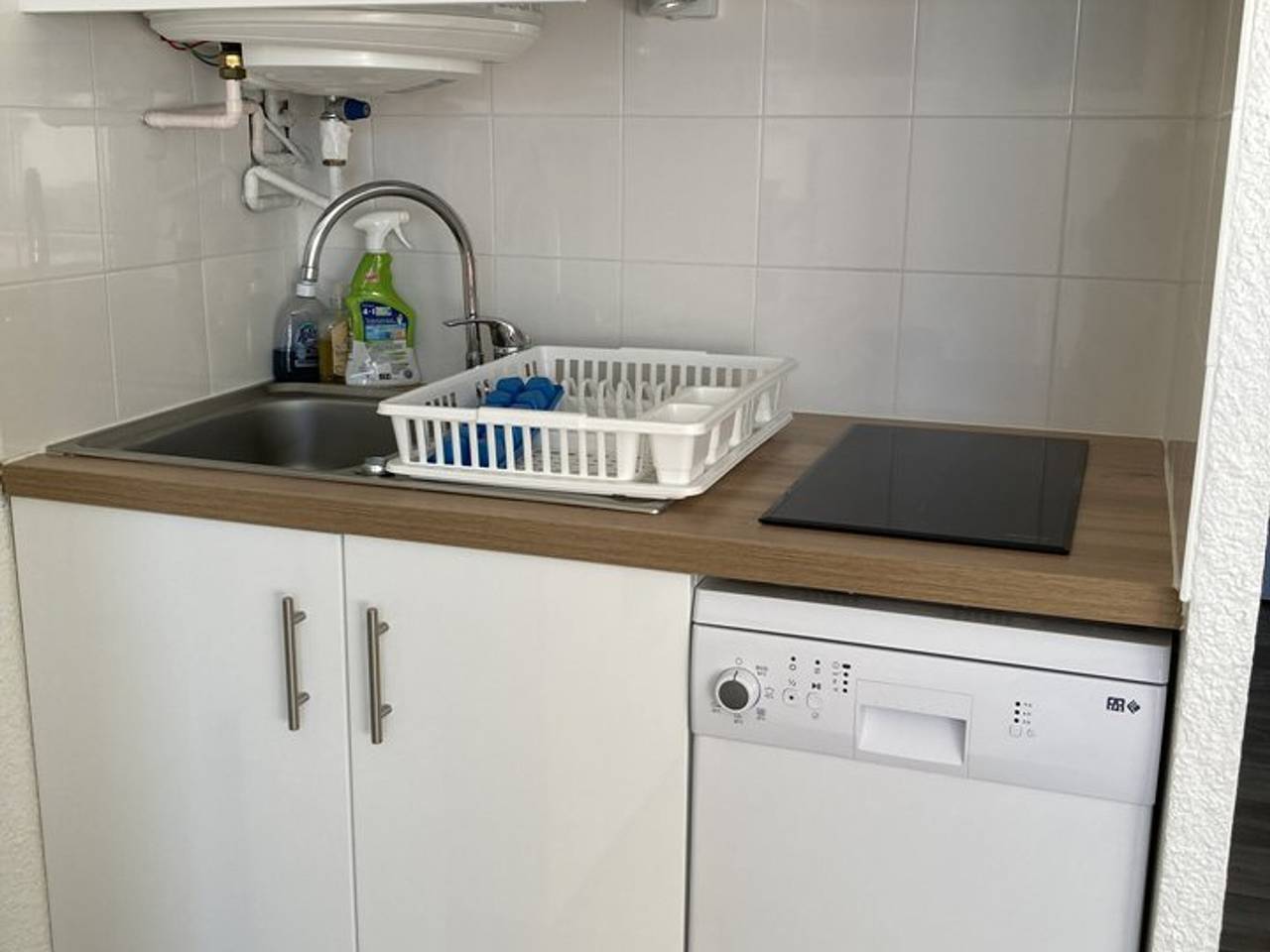 Geheel appartement, Charming 2-room apt in Alpe d'Huez, 4 people, south-facing balcony, ski locker in Huez, Écrins Nationaal Park