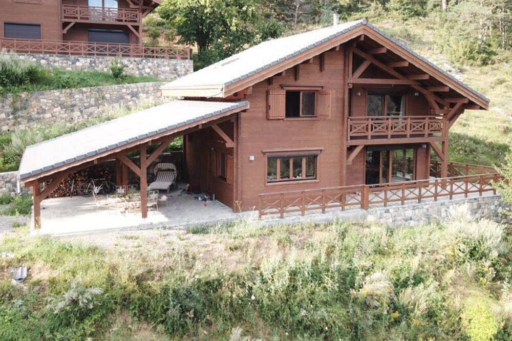 Luxury mountain chalet in Colmiane in Valdeblore, Nice region