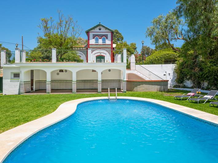 Villa für 13 Personen, mit Terrasse und Garten in Málaga (Este)