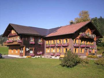 Ferienwohnung für 3 Personen, mit Terrasse und Garten in Tannheim (Tirol)