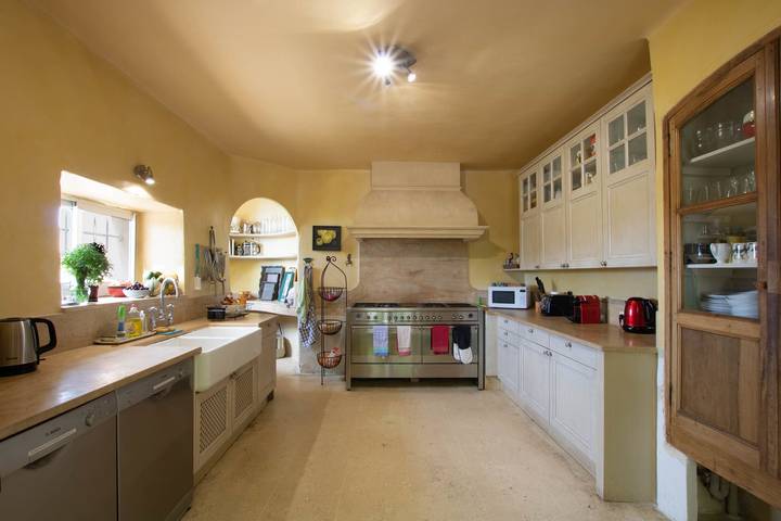 Château pour 16 personnes, avec piscine et jardin dans le Vaucluse - 3