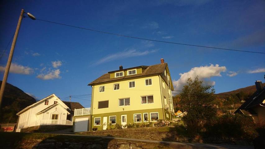 Pension voor 16 personen, with tuin and terras as well as uitzicht in Noorwegen