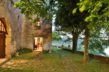 Château pour 12 personnes, avec terrasse et jardin en Dordogne