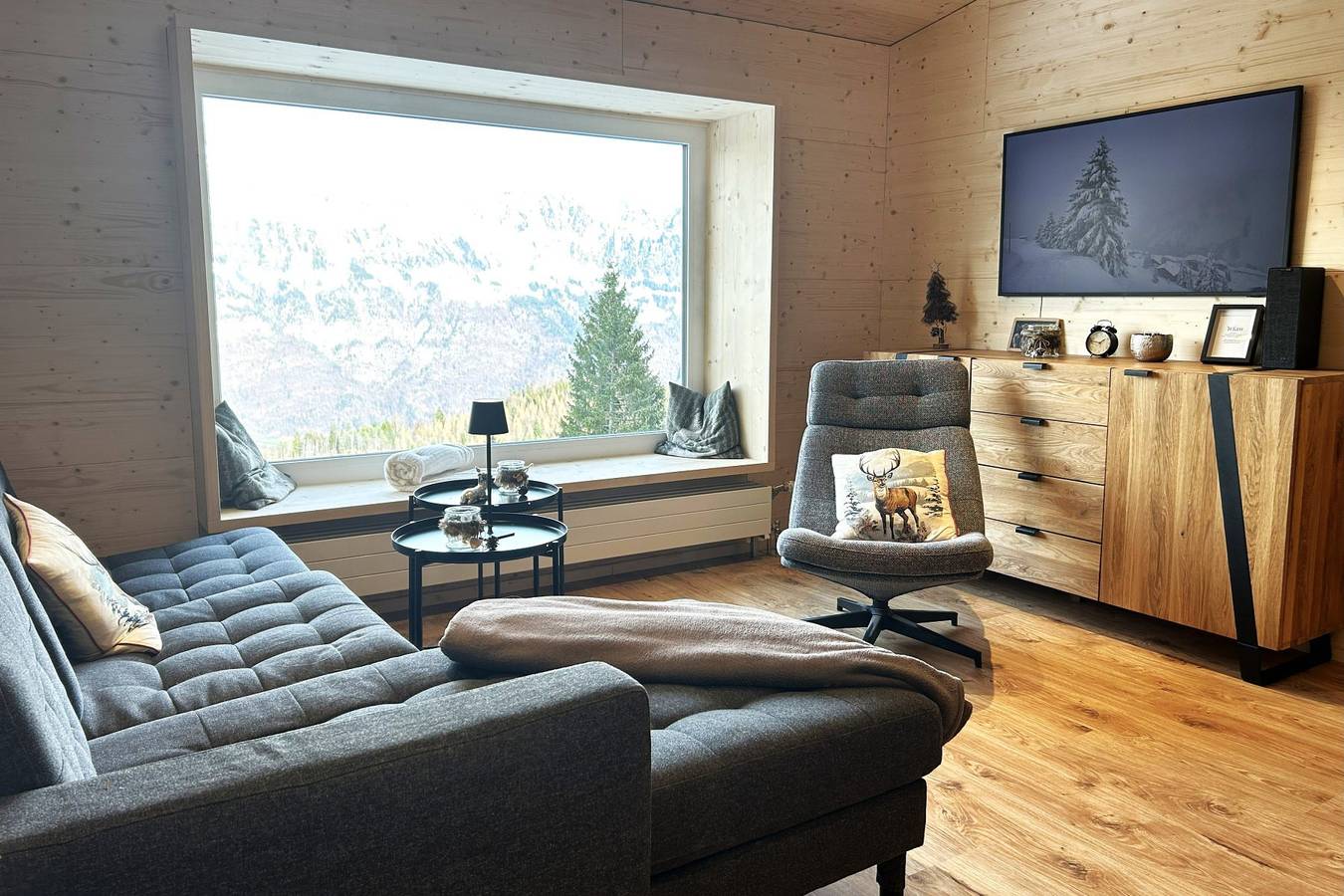 Ganze Ferienwohnung, Chalet Waldhüsli (Charmingstay) - 4.5-Zimmer-Chalet in Quarten, Churer Rheintal