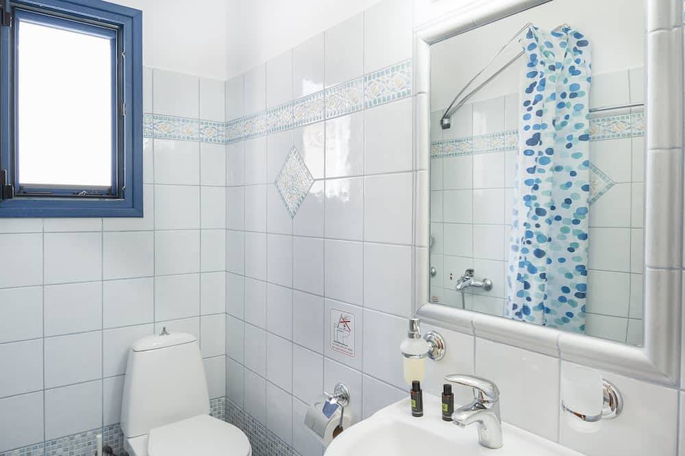 Apartamento entero, Apartamento estudio 'Studios Ninemia Serifos 5' con vistas al mar, Wi-Fi y aire acondicionado. in Livadi, Cícladas