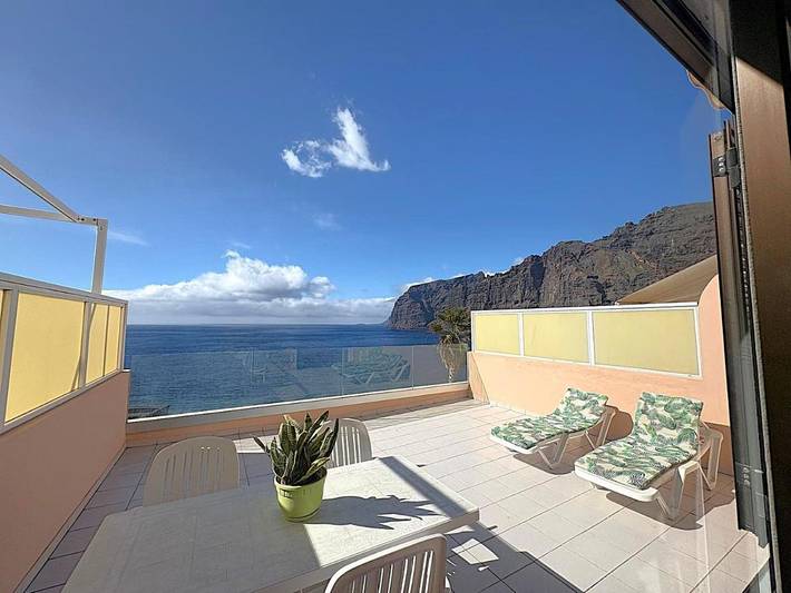 Ferienwohnung für 2 Personen, mit Terrasse und Ausblick sowie Pool - 1