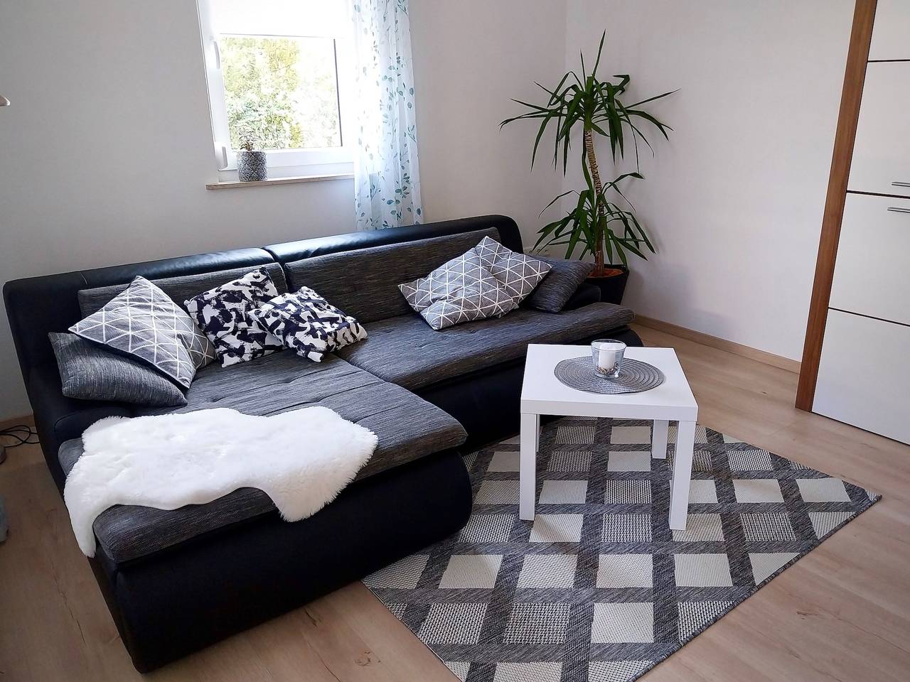 Ferienwohnung Düsel - Helle und gemütliche Ferienwohnung Emmi (56 qm) in Maroldsweisach, Landkreis Haßberge