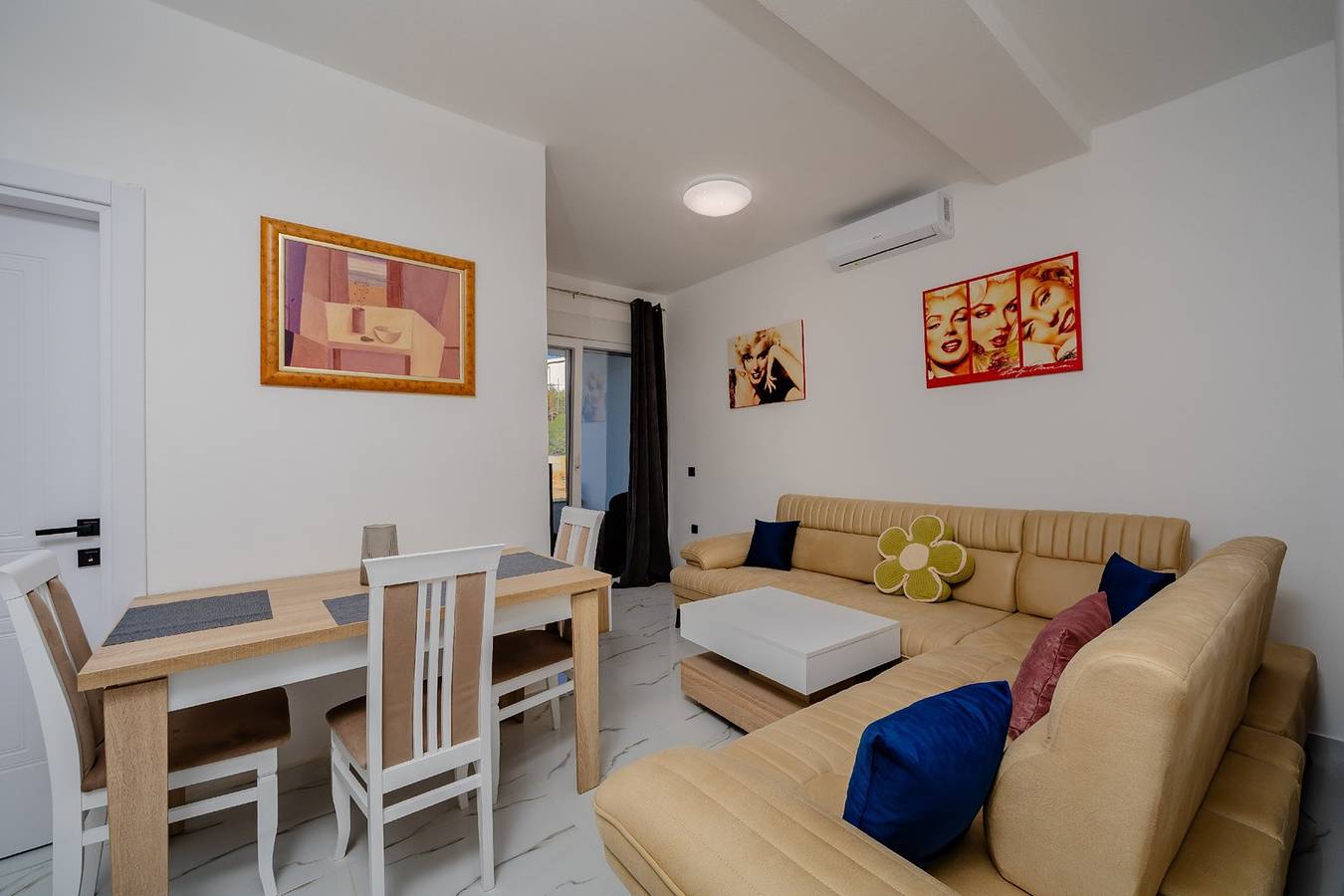 Hel lägenhet, One Bedroom Apartment with Balcony in Utjeha-Bušat, Montenegro