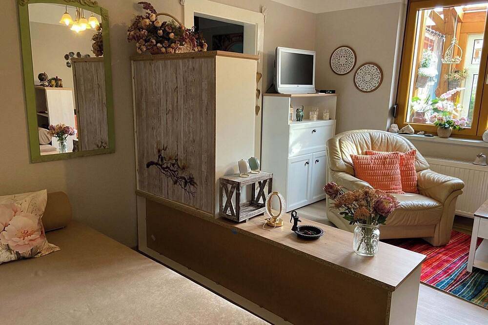 Entire apartment, We offer peace and relaxation; approx. 10 min walk to the city center in Bad Elster, Chemnitz (region)