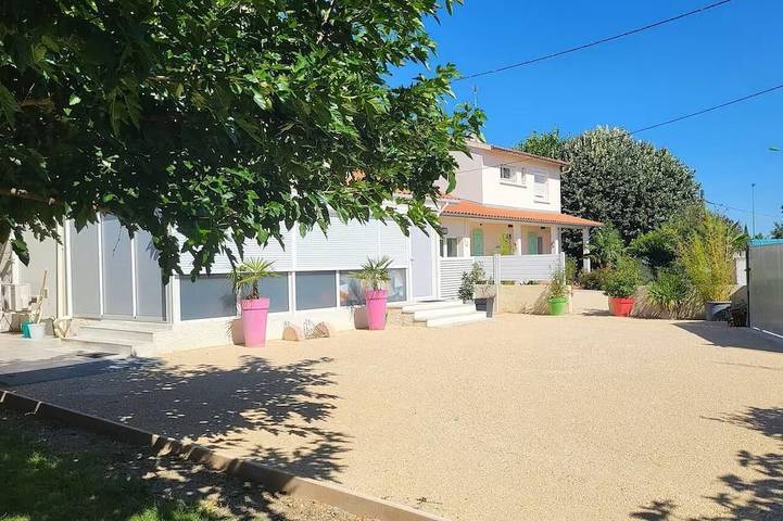 Casa de vacaciones para 14 personas, con jardín - 1