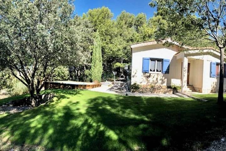 Ferienhaus für 6 Personen, mit Terrasse und Garten - 1