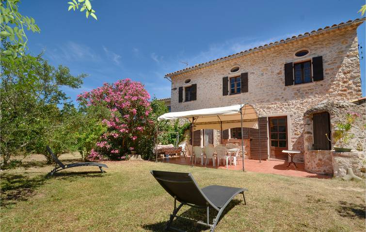 Appartement am Pool mit Parkplatz & WiFi in La Garde, Mittelmeerküste (Frankreich)