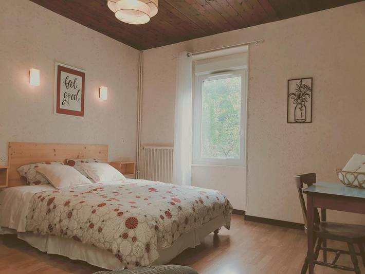 Hôtel pour 4 personnes, avec vue et terrasse, animaux acceptés à Grand-Vabre - 4