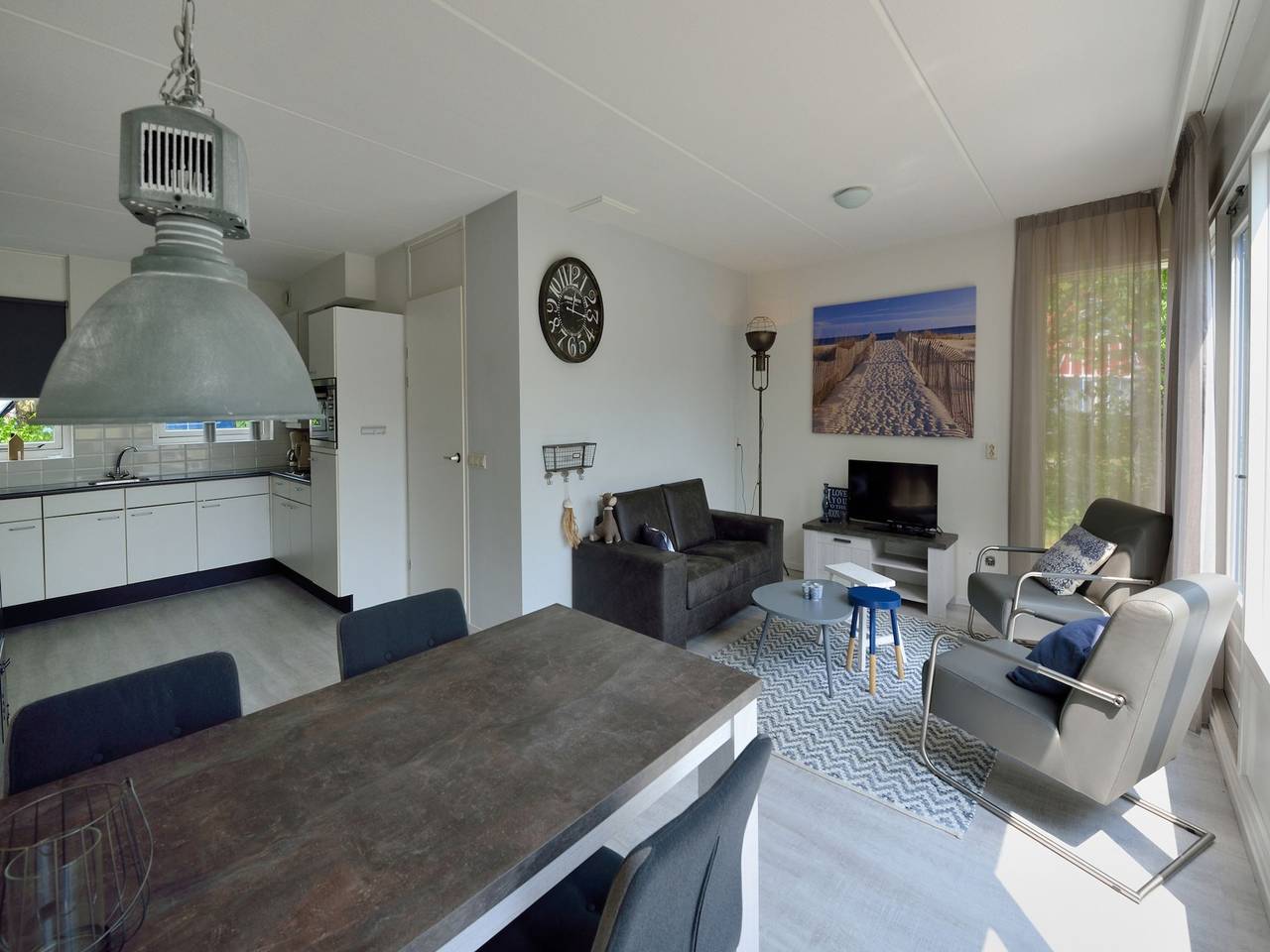 Charming Villa on the Lake in Slochteren, Groningen und Umgebung